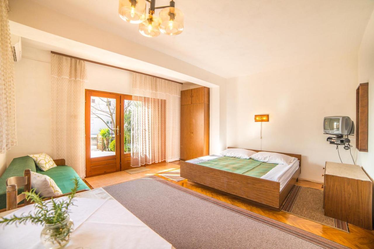 Apartments Antic 4255 Selce Kültér fotó